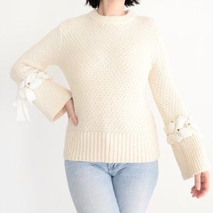 Club Monaco Cream Knit Crewneck 50% Wool Sweater  with Bell Sleeve Size XSmall